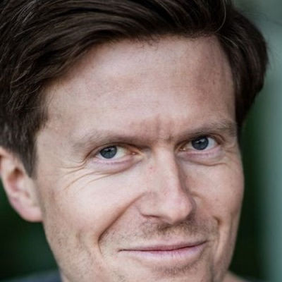 MR